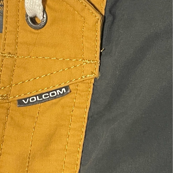 Volcom Men’s Swim Trunks Board Shorts Size 32 Preowned Preowned - Picture 4 of 5